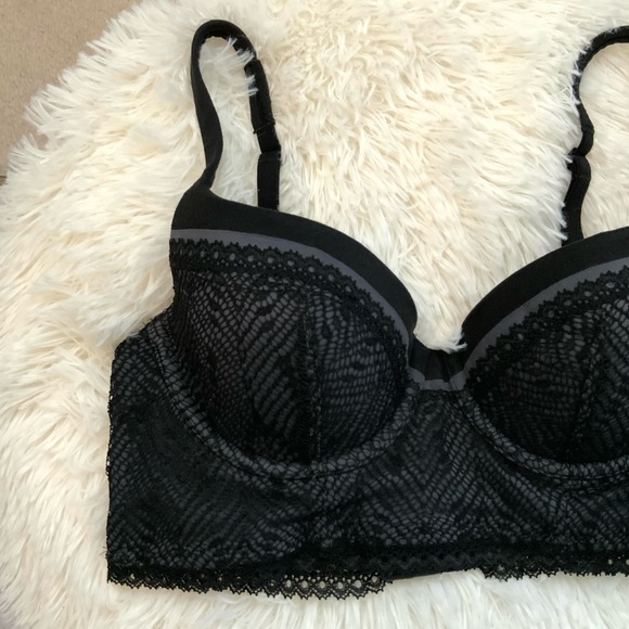 Victoria’s Secret Bra Size 34B - Picture 2 of 6